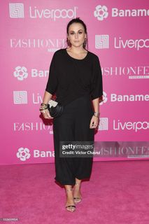 Zuria Vega feet photo thumbnail