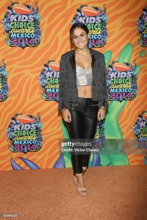 Zuria Vega feet photo thumbnail