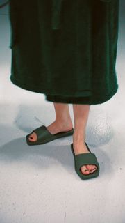 Zuzanna Jurczak feet photo thumbnail