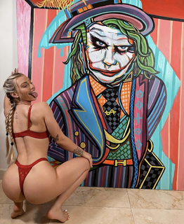 therealbrittfit feet photo thumbnail