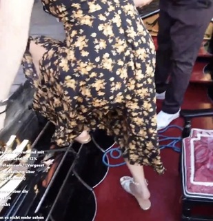 xFibii feet photo thumbnail