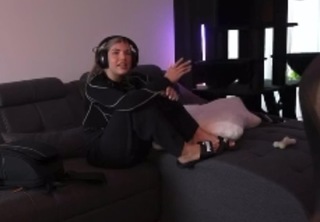 xFibii feet photo thumbnail