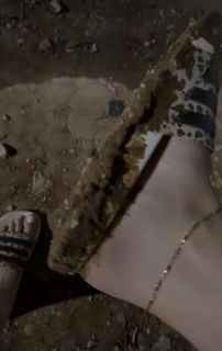 xFibii feet photo 12