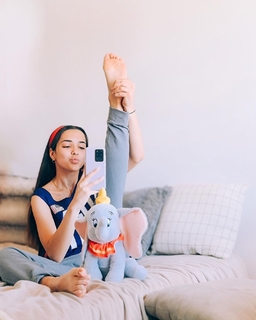 Àngela Mármol feet photo thumbnail