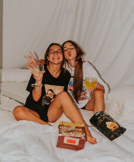 Àngela Mármol feet photo thumbnail