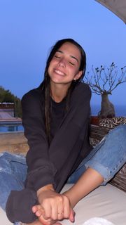 Àngela Mármol feet photo thumbnail