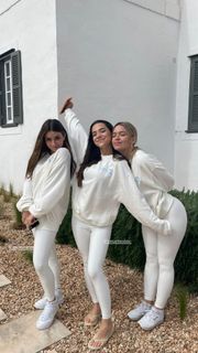 Àngela Mármol feet photo thumbnail