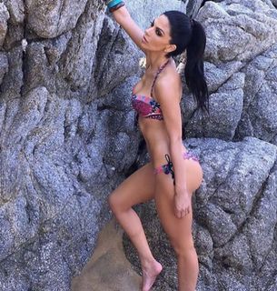 África Zavala feet photo 11