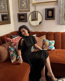 Ángela Aguilar feet photo thumbnail