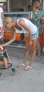 Çagla Sikel feet photo thumbnail