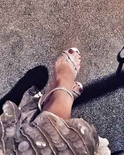Çagla Sikel feet photo thumbnail