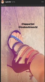 Çagla Sikel feet photo thumbnail