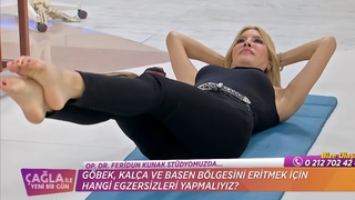 Çagla Sikel feet photo thumbnail