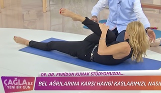 Çagla Sikel feet photo thumbnail