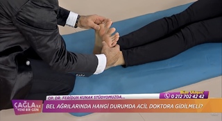 Çagla Sikel feet photo thumbnail