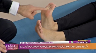 Çagla Sikel feet photo thumbnail