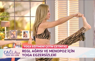 Çagla Sikel feet photo thumbnail