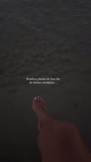 Çagla Sikel feet photo thumbnail