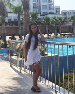 Çagla Simsek feet photo 2