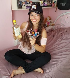 Çagla Simsek feet photo 19
