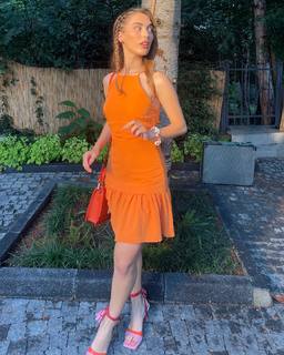 Çagla Simsek feet photo 4