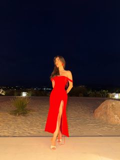 Çagla Simsek feet photo 4