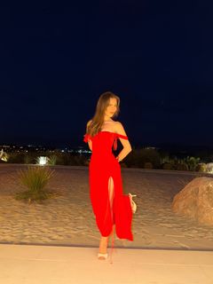 Çagla Simsek feet photo 2