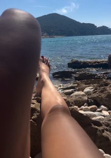 Ève Angeli feet photo 1