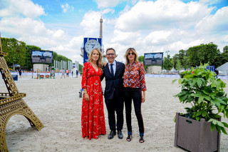 Élodie Fontan feet photo thumbnail