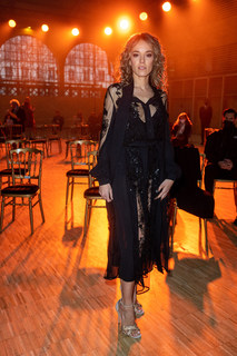 Élodie Fontan feet photo thumbnail