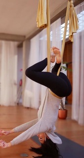 Émilie Nef Naf feet photo 19