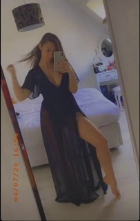 Émilie Nef Naf feet photo 14