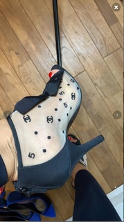 Émilie Nef Naf feet photo 5