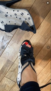 Émilie Nef Naf feet photo 1