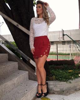 Íris Stefanelli feet photo 13