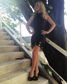 Íris Stefanelli feet photo 17
