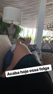 Íris Stefanelli feet photo 3