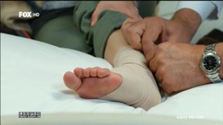 Özge Gürel feet photo thumbnail