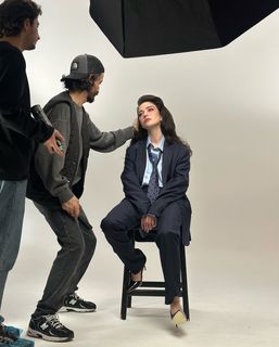 Özge Gürel feet photo 1