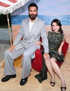 Özge Gürel feet photo 4