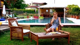Özge Özberk feet photo 7