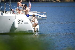 Özge Özpirinççi feet photo thumbnail