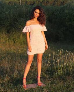Özgü Kaya feet photo 3