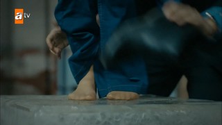 Özlem Yilmaz feet photo 7