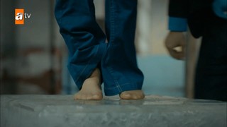 Özlem Yilmaz feet photo 6