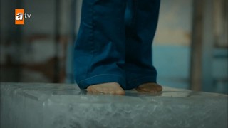 Özlem Yilmaz feet photo 5