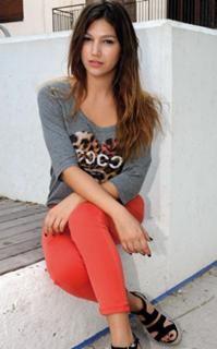 Úrsula Corberó feet photo thumbnail