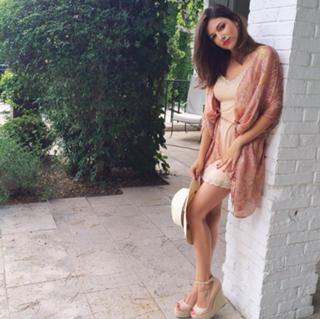 Úrsula Corberó feet photo thumbnail