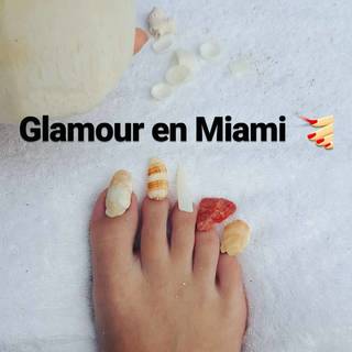 Úrsula Corberó feet photo thumbnail