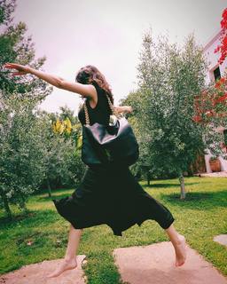 Úrsula Corberó feet photo thumbnail